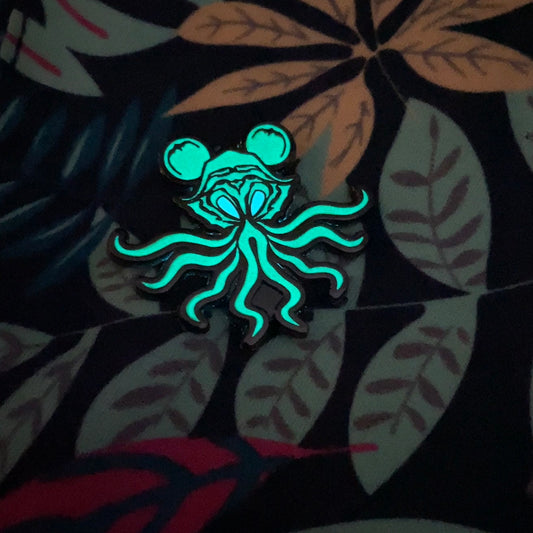 Mark of the Elder Mouse Pin (Glow Variant)
