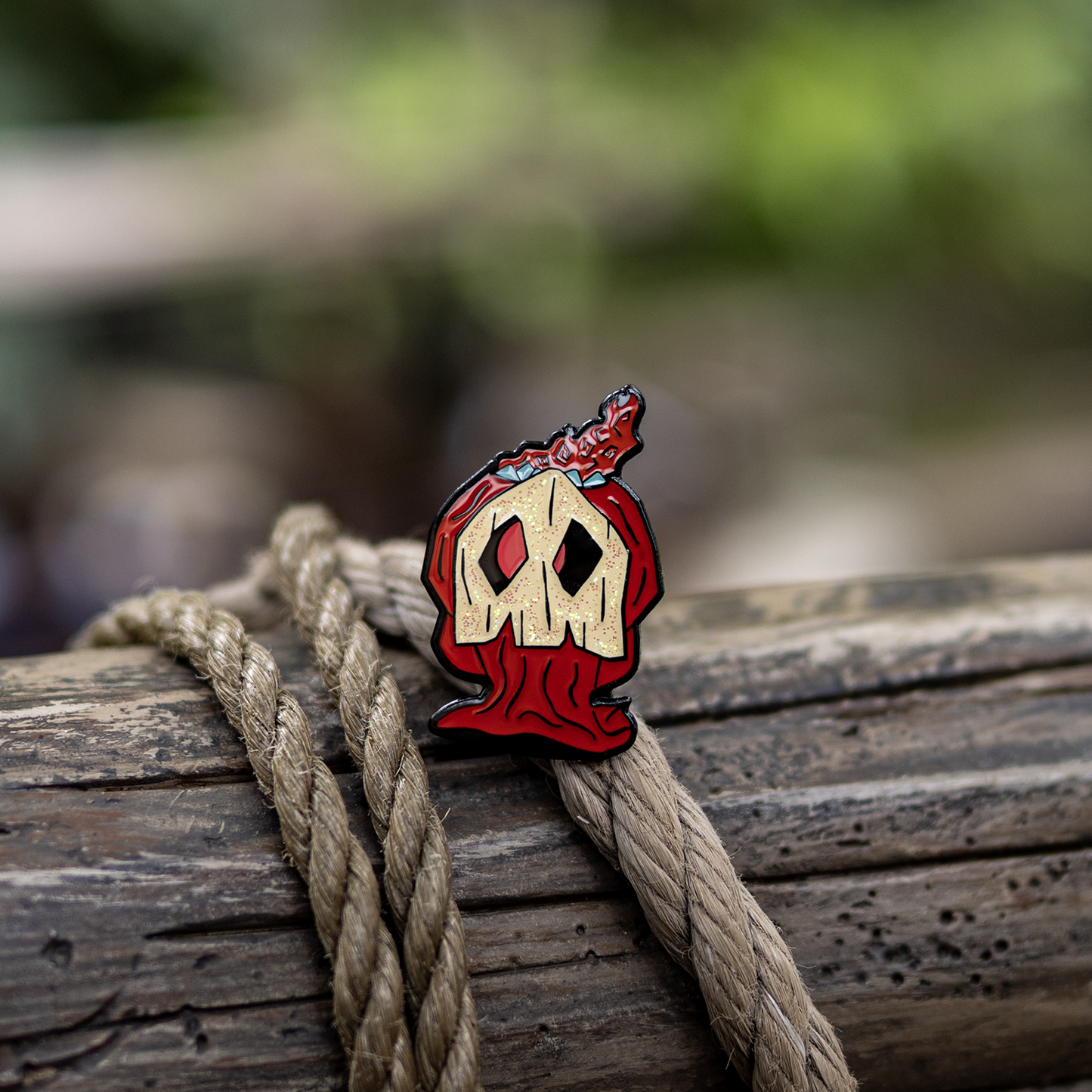 Duskullduggery Pokémug Tiki Mug Pin (Shiny Variant)