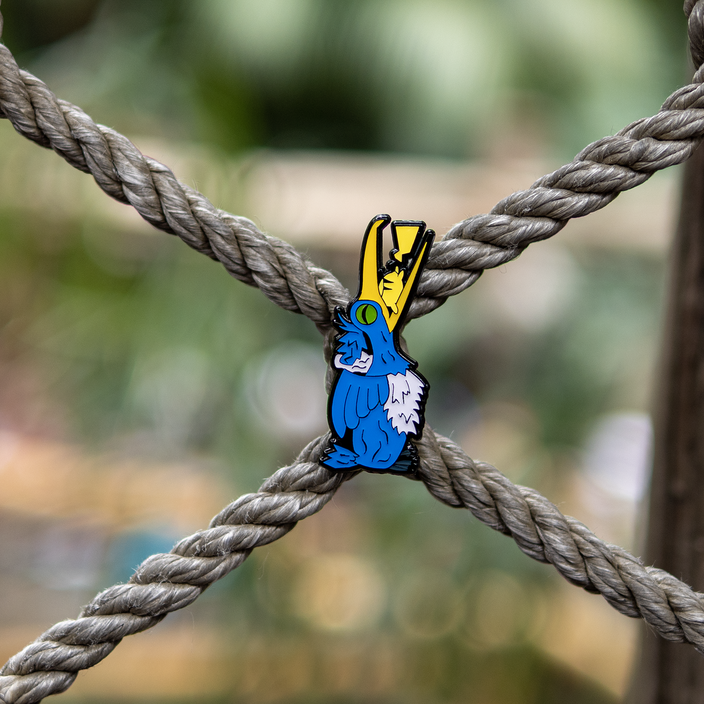 Gurgling Bird Pokémug Tiki Mug Pin