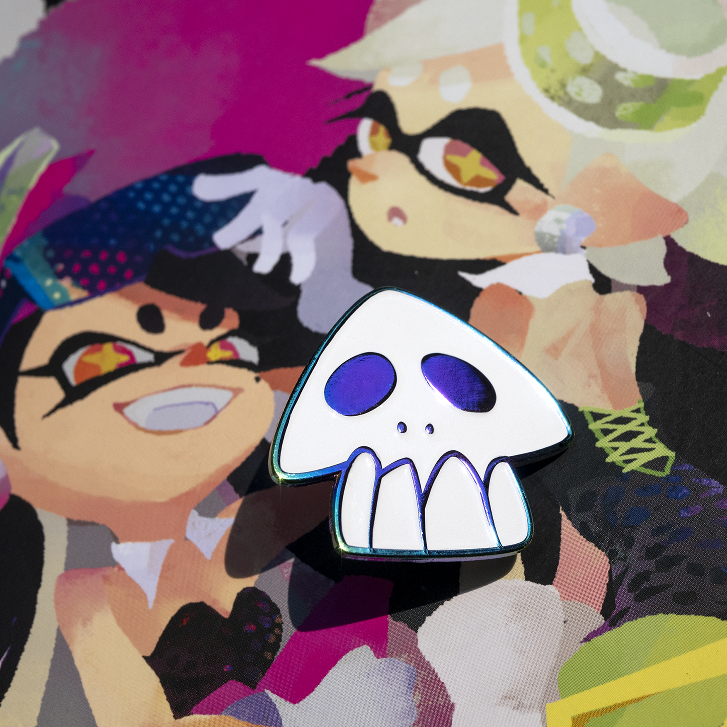 Squidbeak Splatoon Squid Skull Pin (Rainbow Plated Edition)