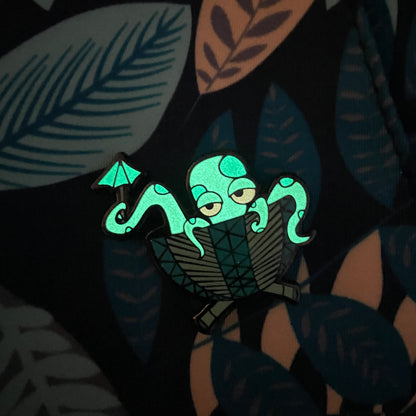 White Tipsy Tiki Octopus Pin (Glow Variant)