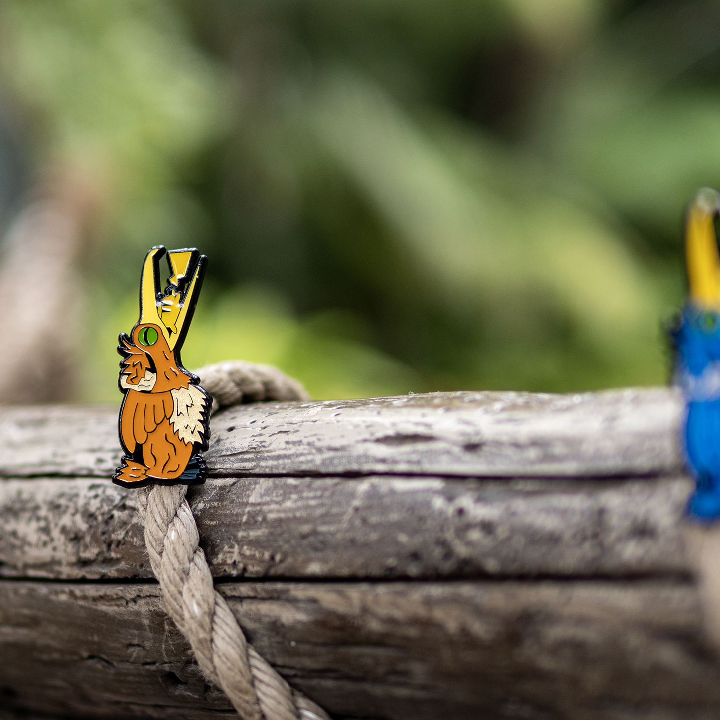 Gurgling Bird Pokémug Tiki Mug Pin (Shiny Variant)